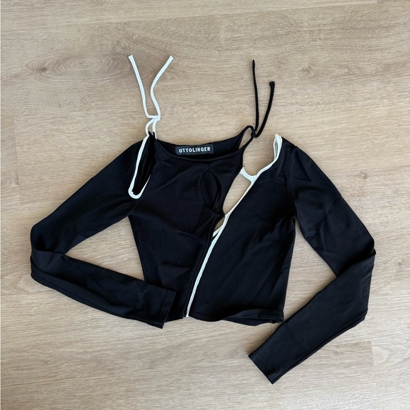 Ottolinger Tops - Ottolinger crop long sleeve top, XS